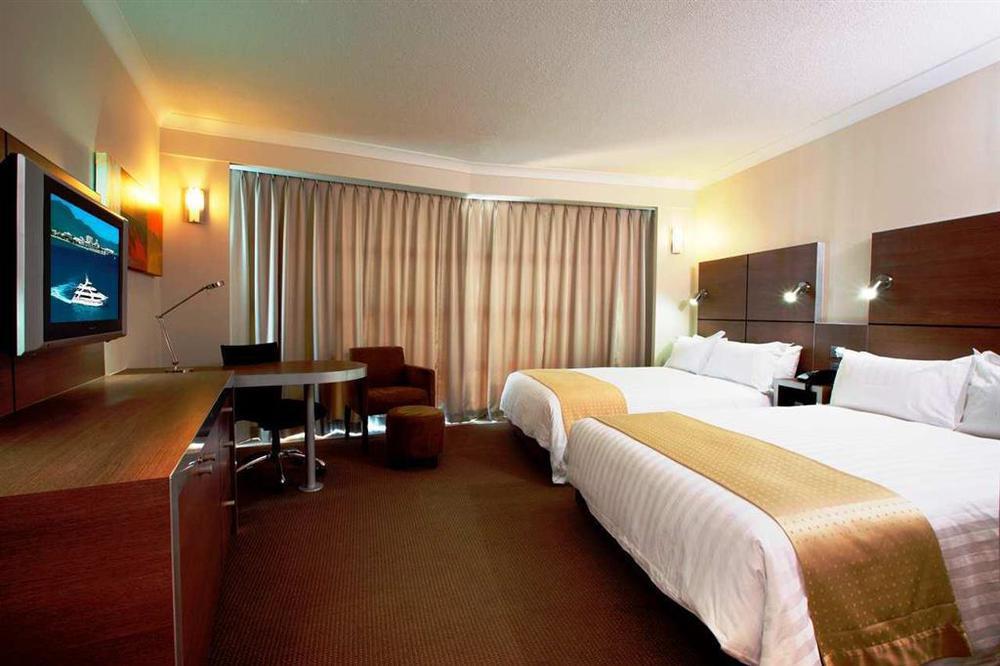 Days Inn By Wyndham Greenfield Oda fotoğraf